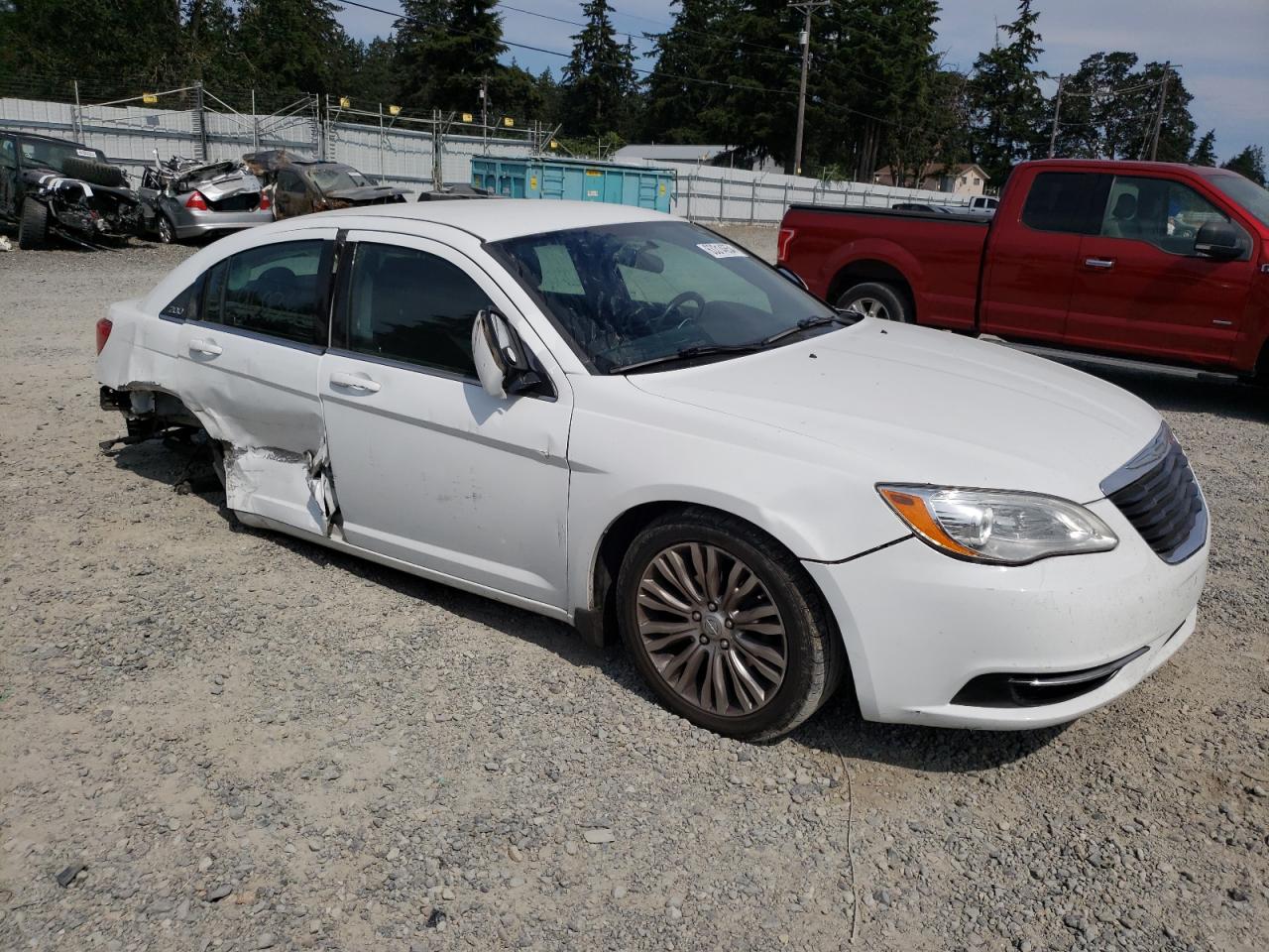 2013 Chrysler 200 - Image 4