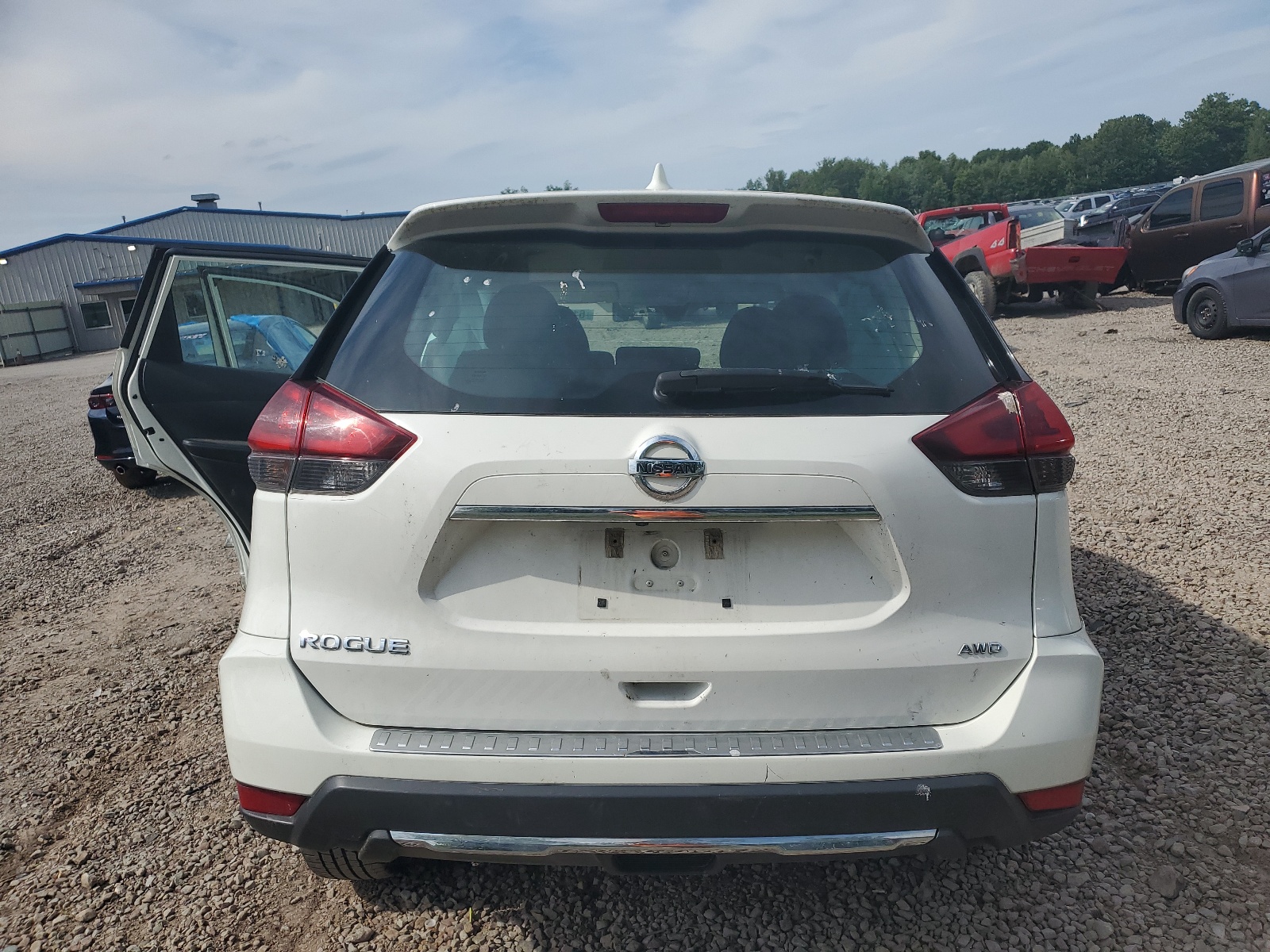 5N1AT2MV0KC828611 2019 Nissan Rogue S