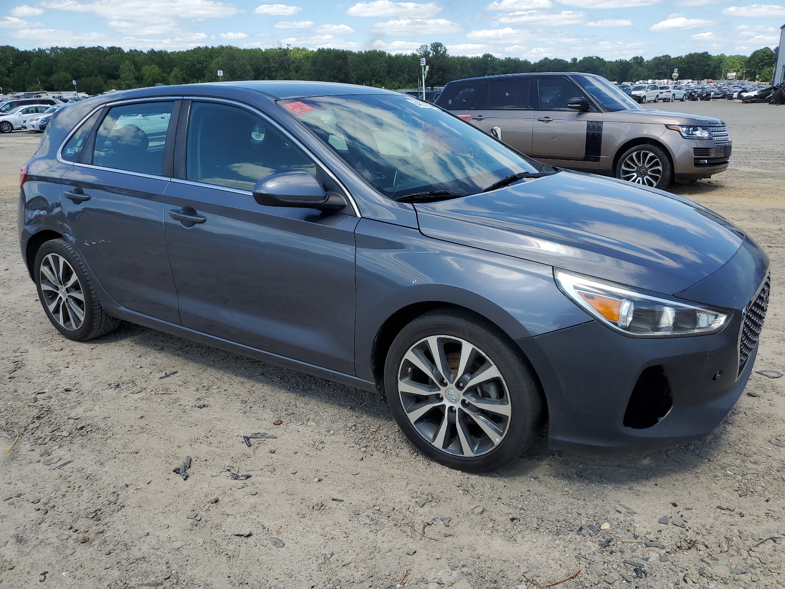 2018 Hyundai Elantra Gt vin: KMHH35LE4JU067124