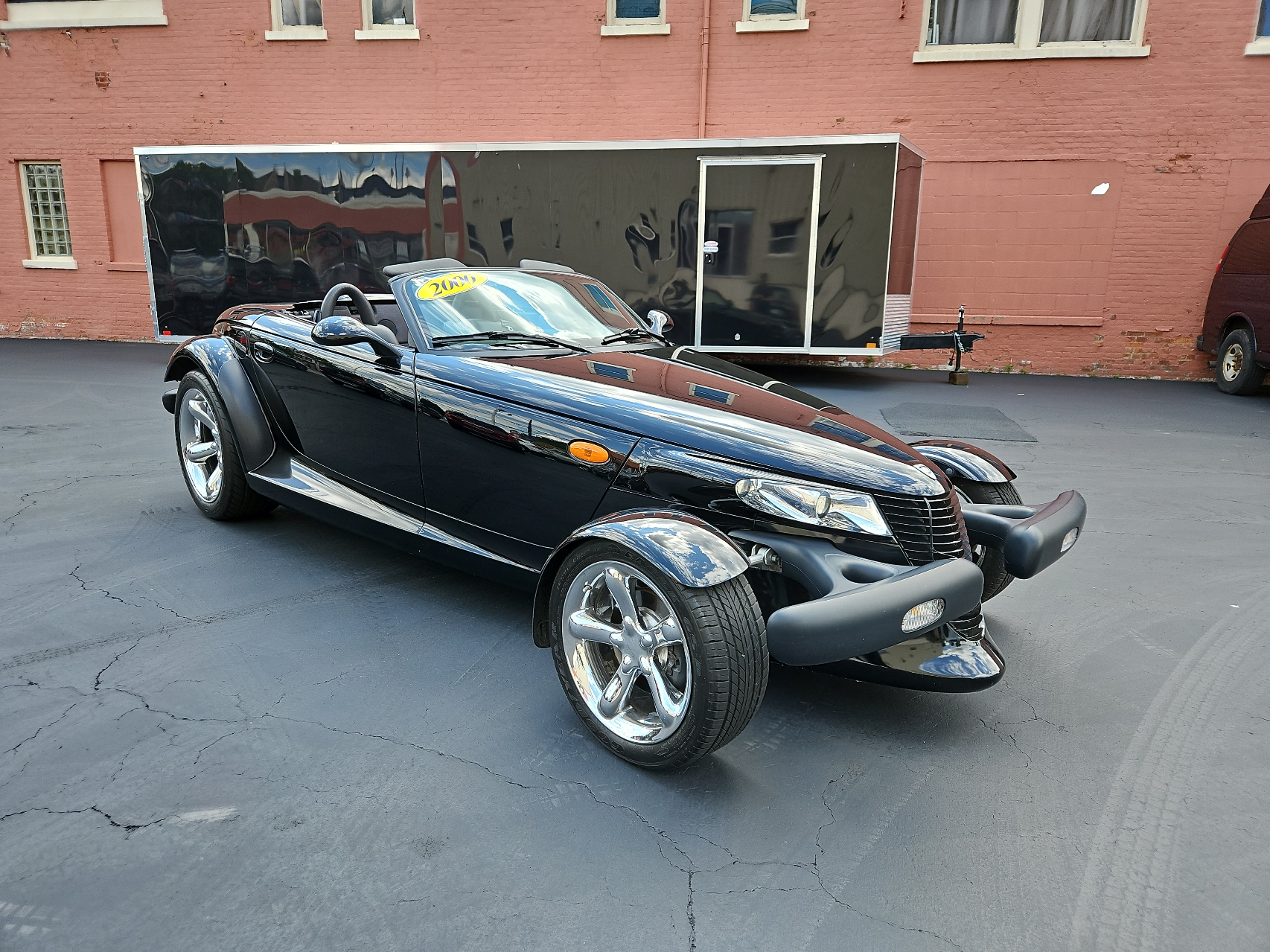 1P3EW65G3YV604363 2000 Plymouth Prowler