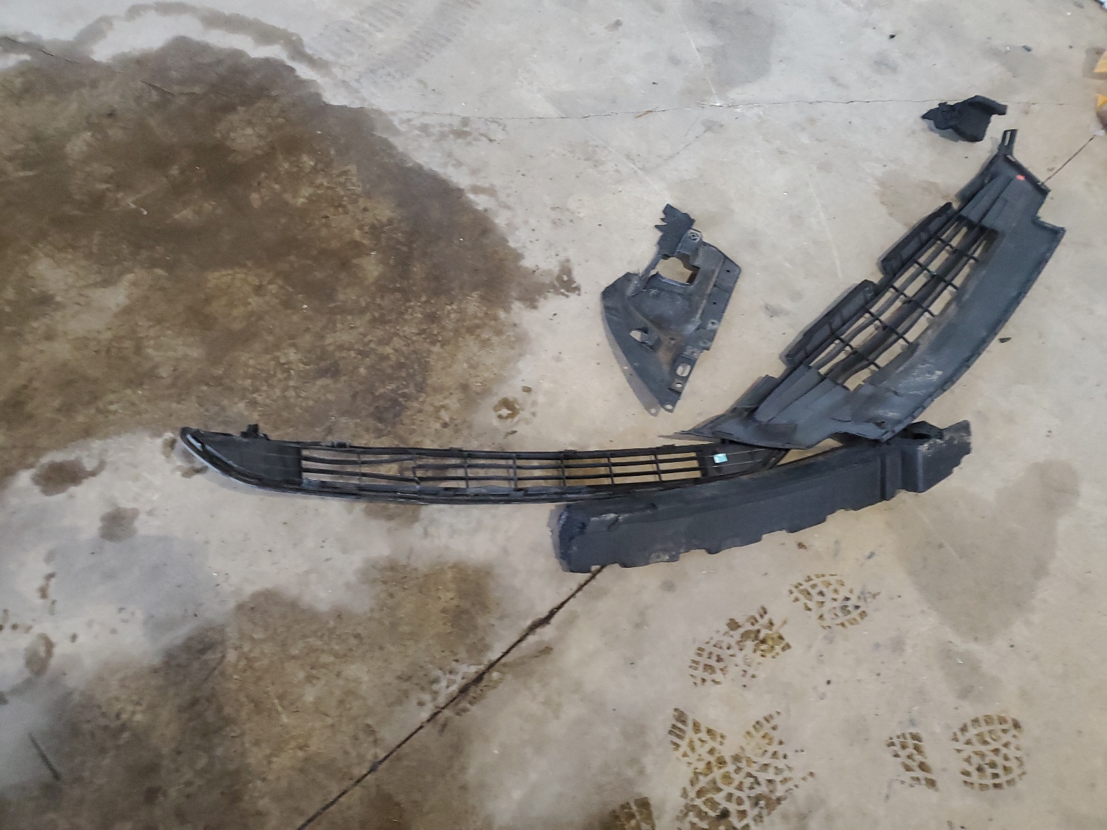 2T3RFREV8GW438155 2016 Toyota Rav4 Xle