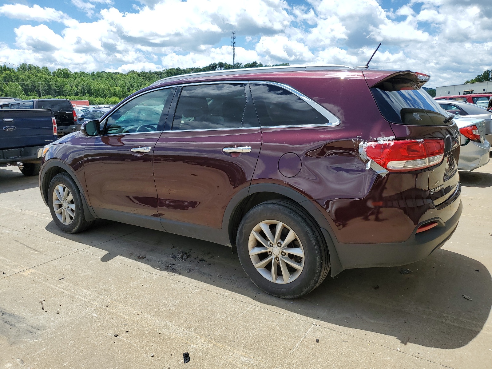 2017 Kia Sorento Lx vin: 5XYPG4A37HG238931