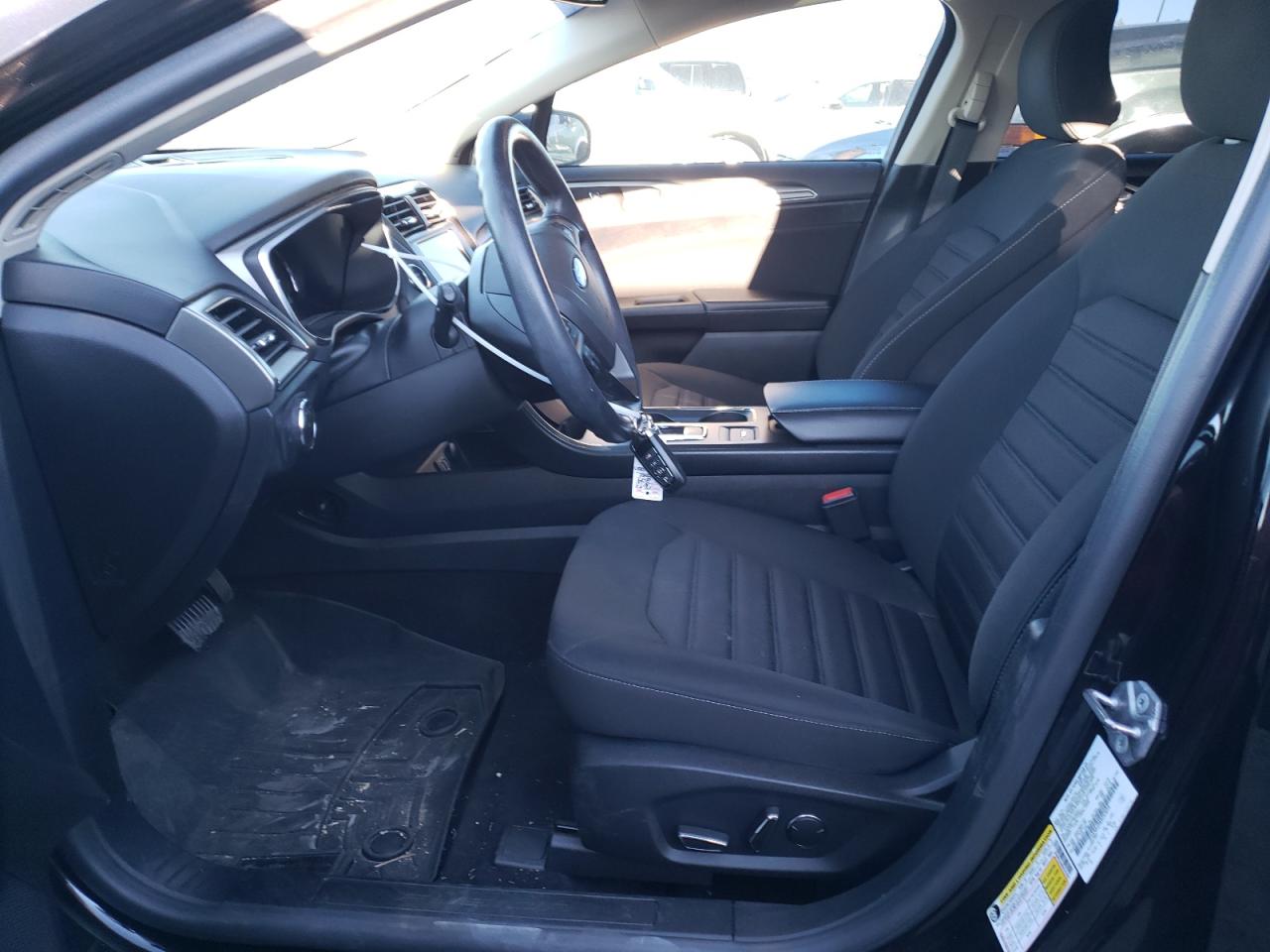 2019 Ford Fusion Se VIN: 3FA6P0LU9KR242024 Lot: 64708894