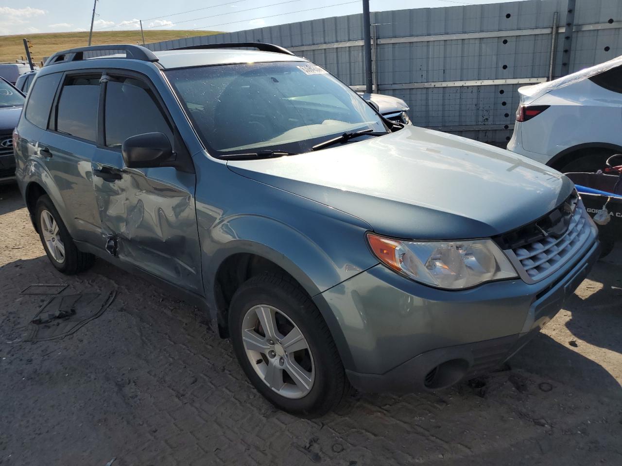 JF2SHBBC0BG774667 2011 Subaru Forester 2.5X