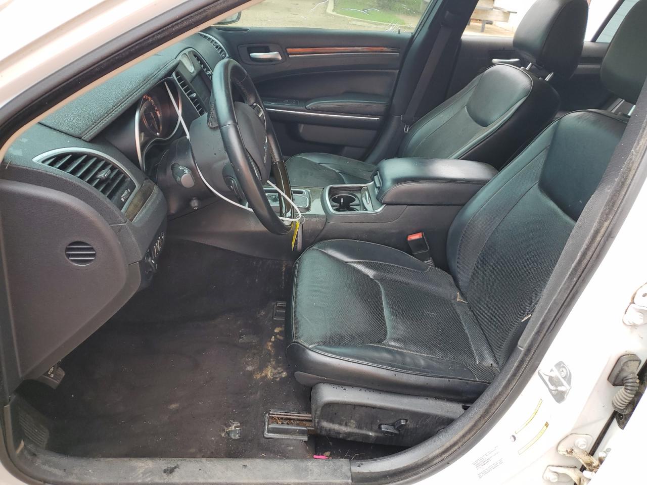 2016 Chrysler 300C VIN: 2C3CCAEG2GH260958 Lot: 64368284