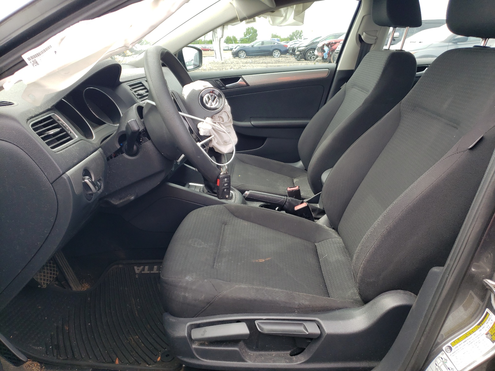 3VWD67AJ0GM374032 2016 Volkswagen Jetta Se