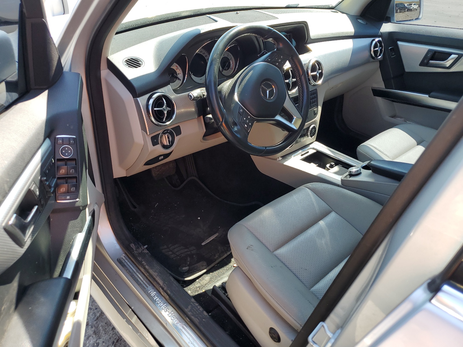WDCGG8JB8EG317638 2014 Mercedes-Benz Glk 350 4Matic