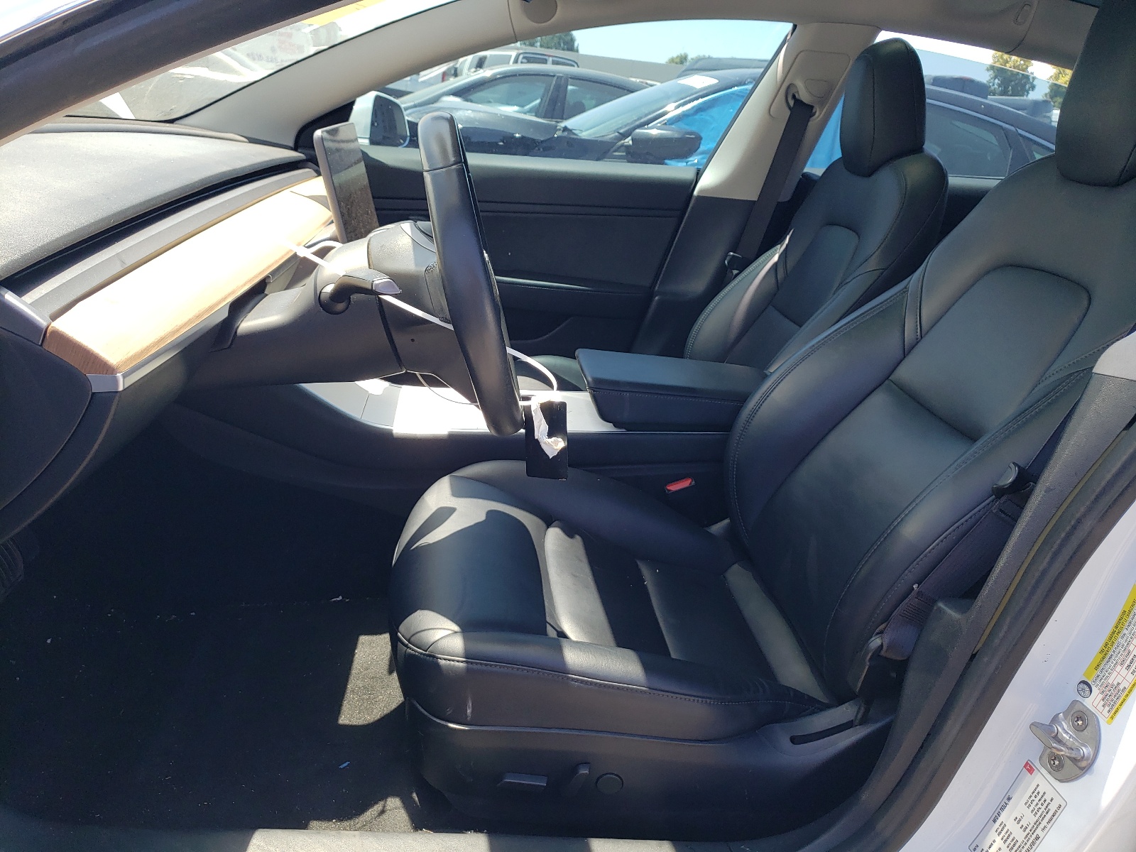 5YJ3E1EA1JF057462 2018 Tesla Model 3