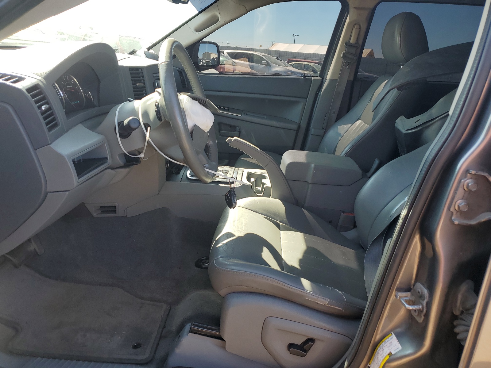 1J8HR48P97C697333 2007 Jeep Grand Cherokee Laredo