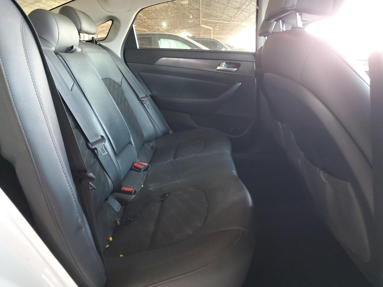 2015 Hyundai Sonata Sport VIN: 5NPE34AF0FH179921 Lot: 64472504