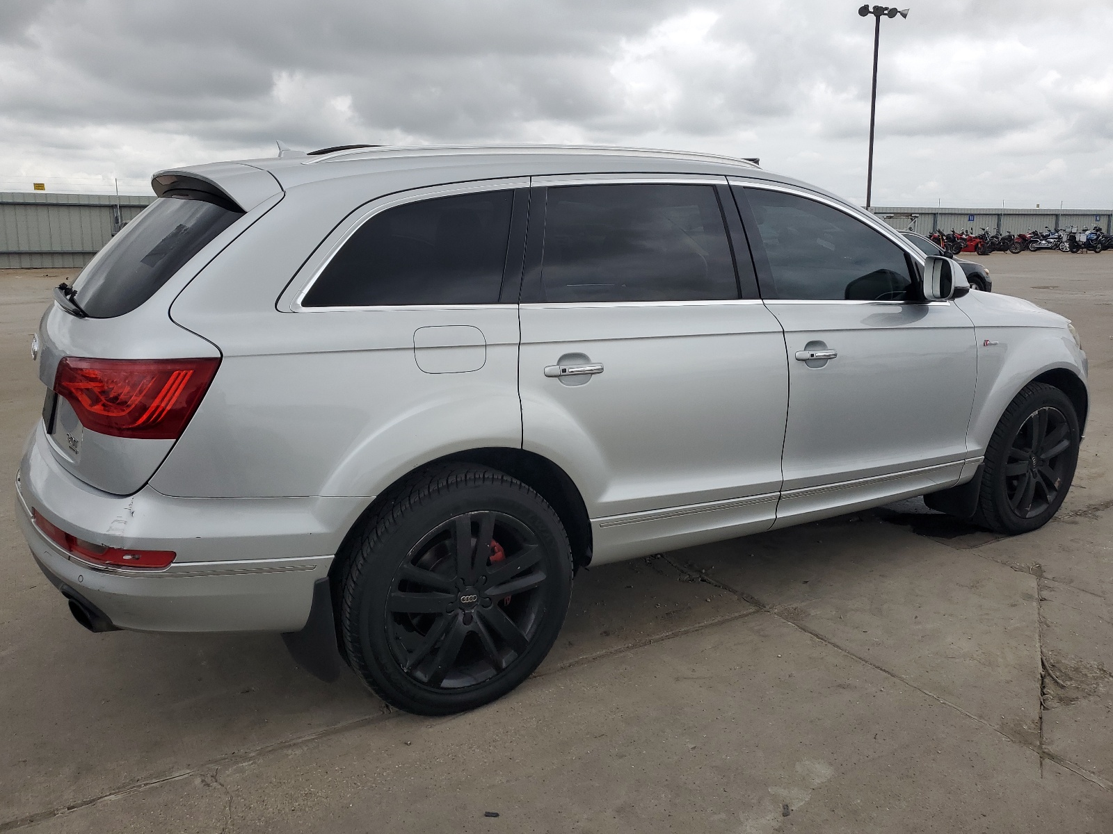 2015 Audi Q7 Premium Plus vin: WA1LGAFE3FD007490