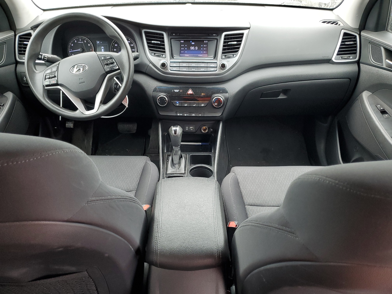 KM8J2CA40JU701130 2018 Hyundai Tucson Se