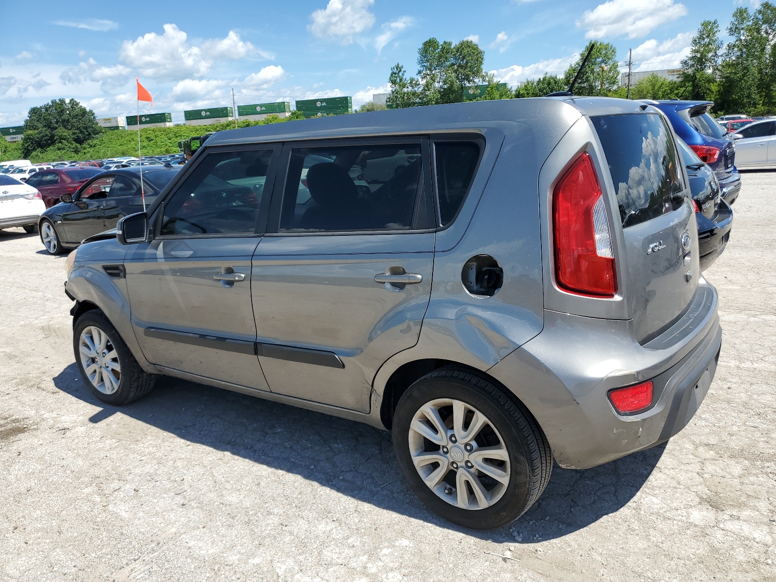 2012 Kia Soul + vin: KNDJT2A6XC7392393