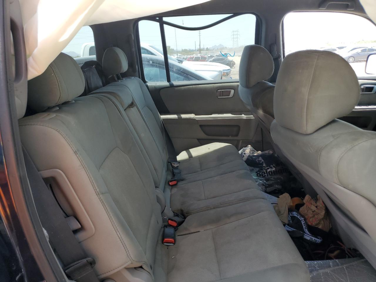 2011 Honda Pilot Lx VIN: 5FNYF3H23BB010972 Lot: 62762934