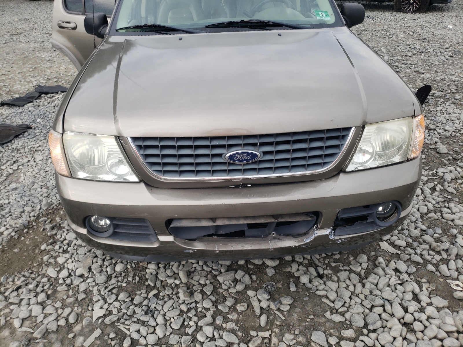 1FMZU73E42UC27808 2002 Ford Explorer Xlt