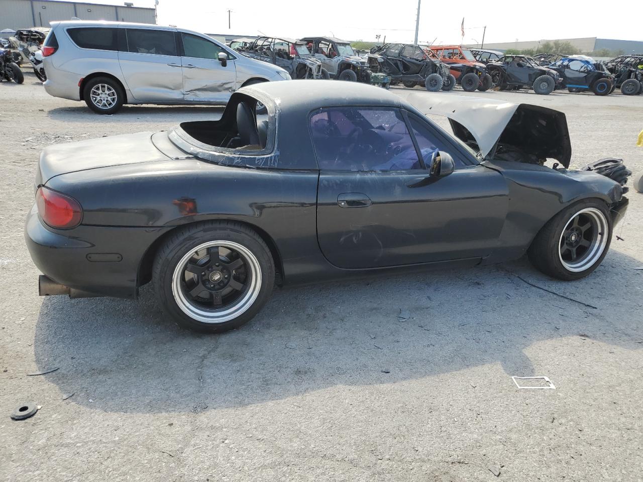 2003 Mazda Mx-5 Miata Base VIN: JM1NB353530301677 Lot: 63255704
