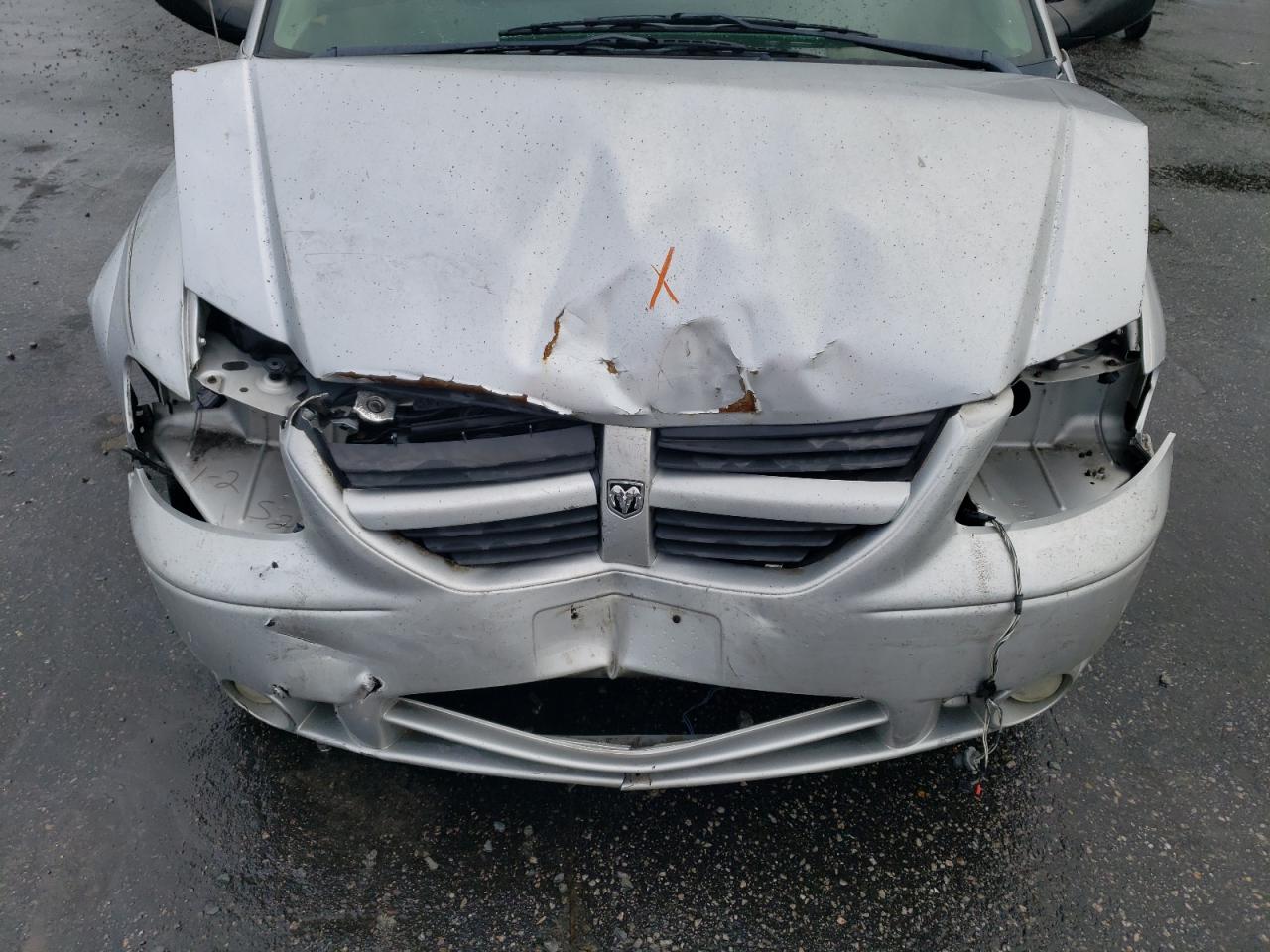 2005 Dodge Grand Caravan Sxt VIN: 2D4GP44L55R374674 Lot: 63900034