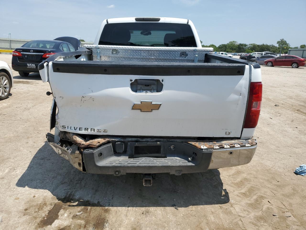 2008 Chevrolet Silverado K1500 VIN: 2GCEK19J181232821 Lot: 64108684