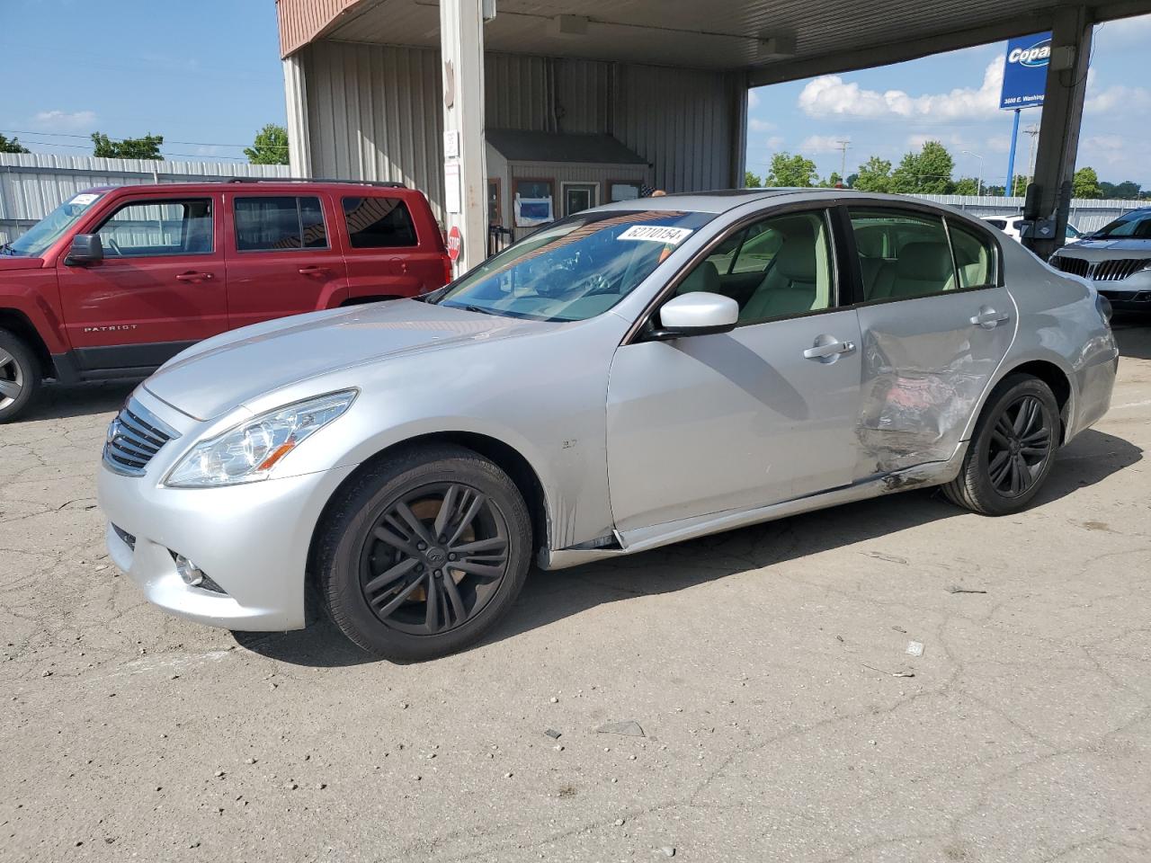 2015 Infiniti Q40 - Image 1