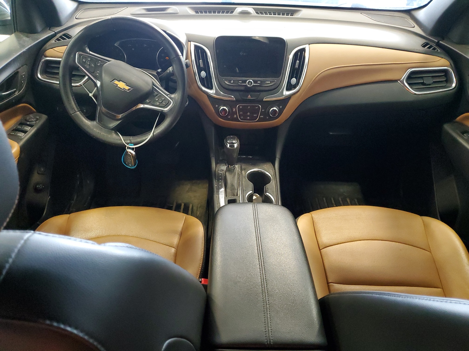 2GNAXVEV7J6179932 2018 Chevrolet Equinox Premier