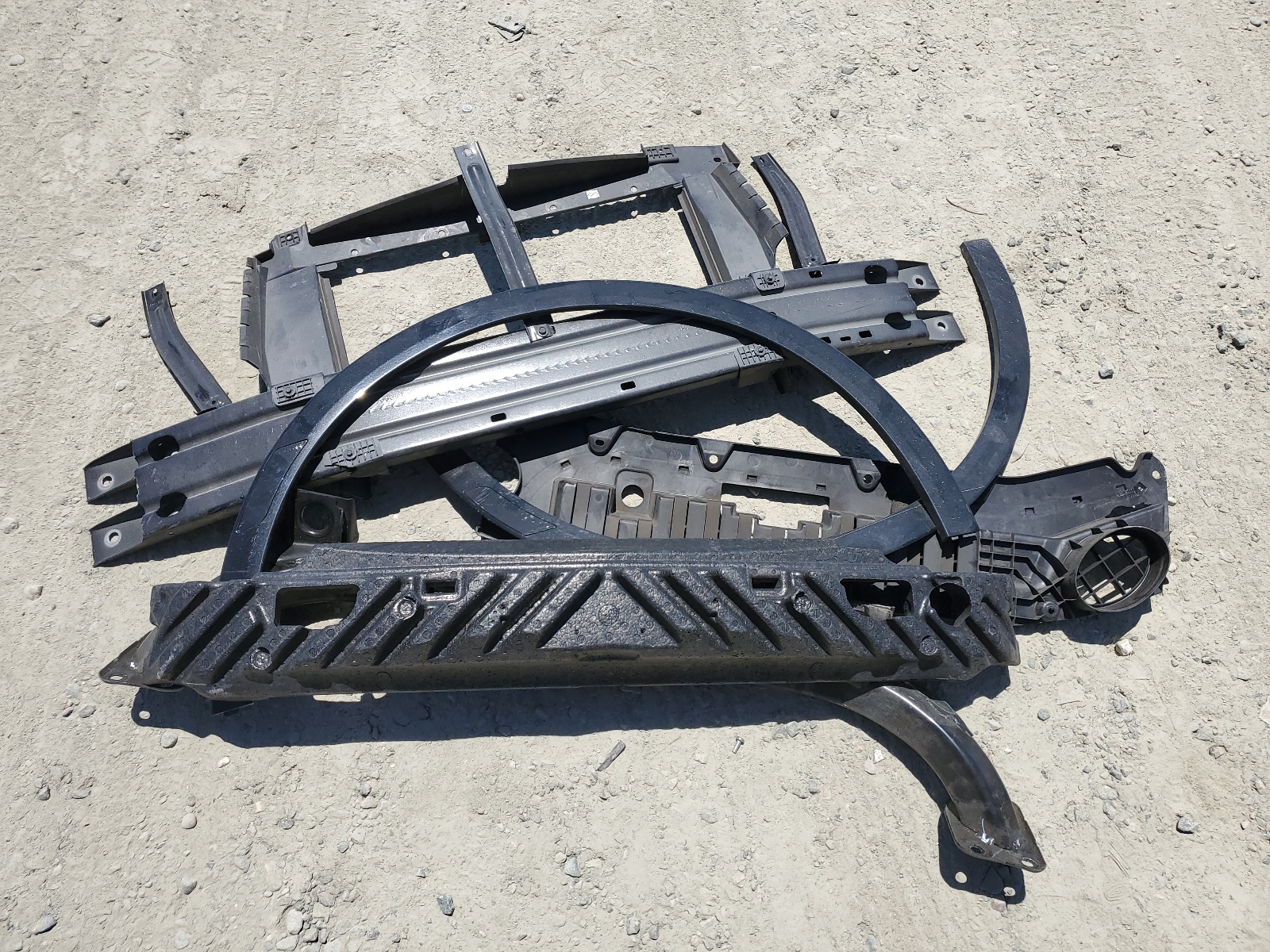 1GYKNCRS1JZ121031 2018 Cadillac Xt5 Luxury