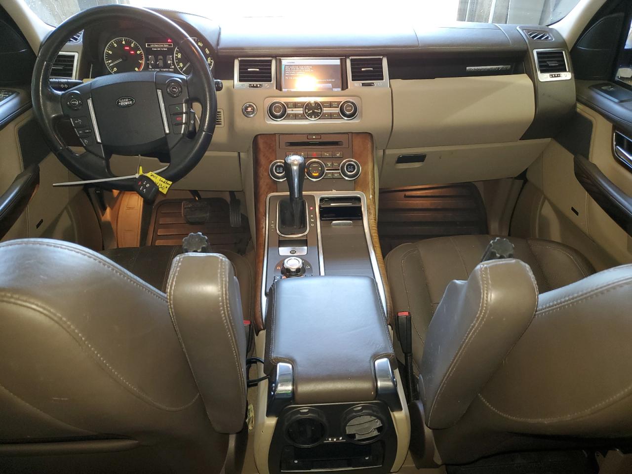 2011 Land Rover Range Rover Sport Lux VIN: SALSK2D4XBA700027 Lot: 62525094