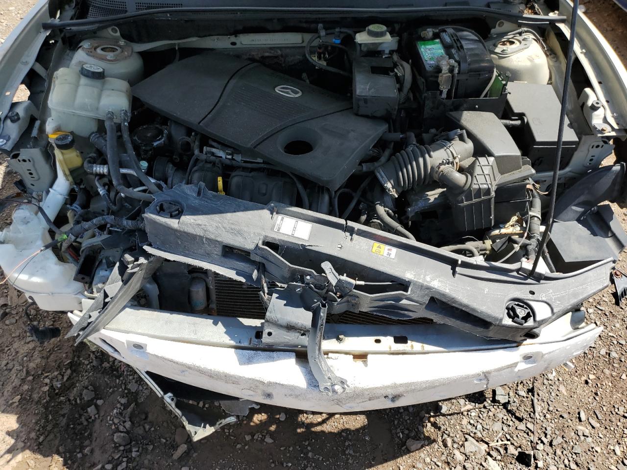 2005 Mazda 3 I VIN: JM1BK12F451332406 Lot: 60626514