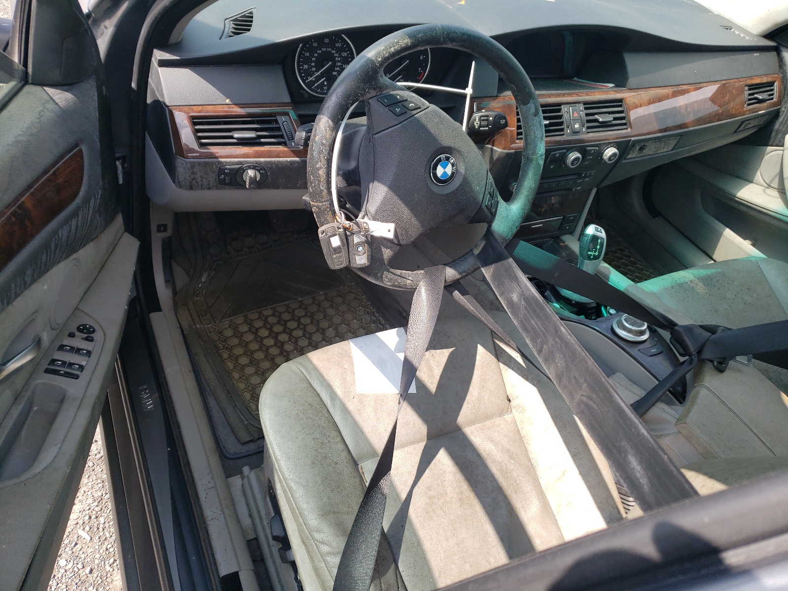 WBANV93508CW55835 2008 BMW 535 Xi