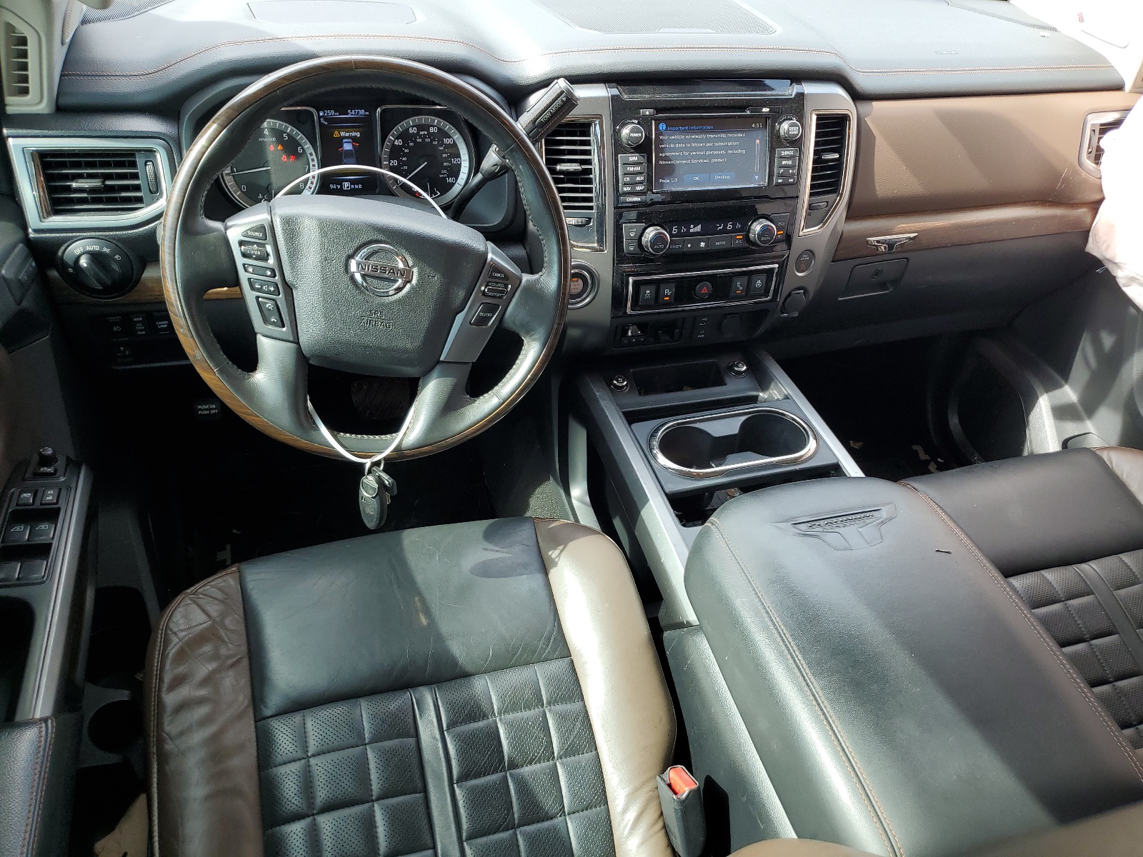 1N6AA1E66HN525225 2017 Nissan Titan Sv