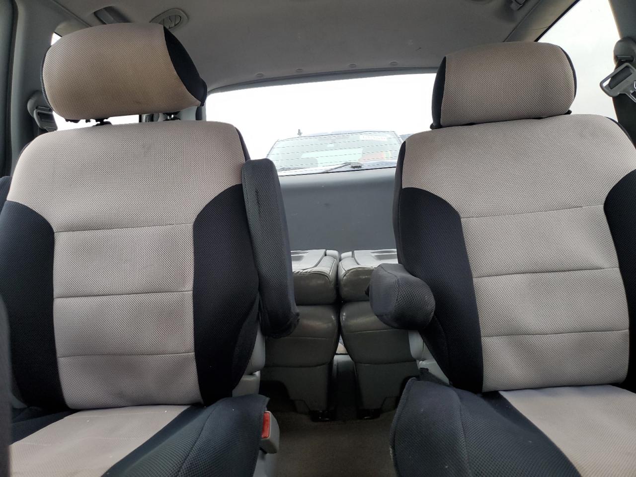 2000 Toyota Sienna Le VIN: 4T3ZF13C3YU277329 Lot: 62873394