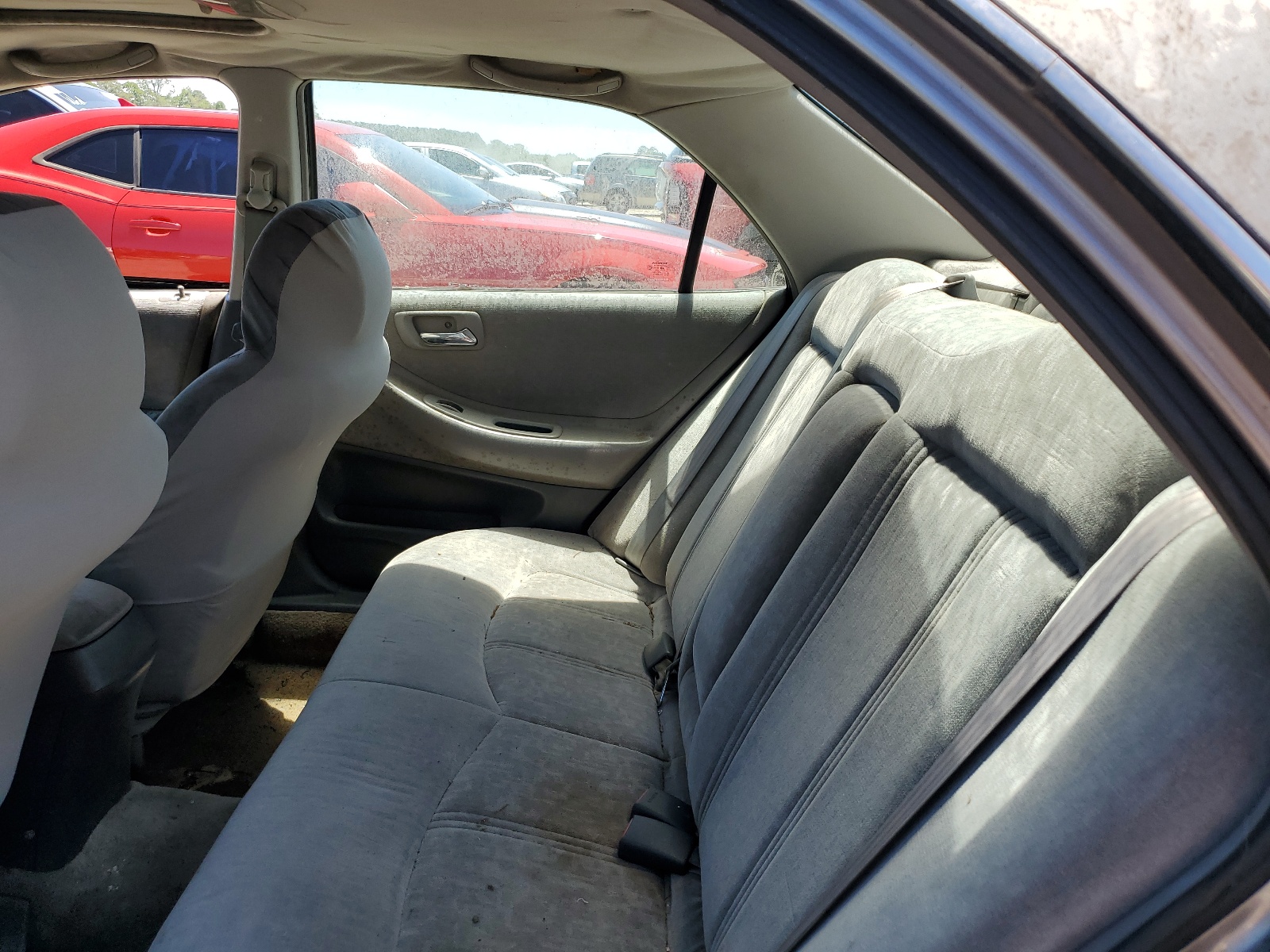 1HGCG5658YA054355 2000 Honda Accord Ex