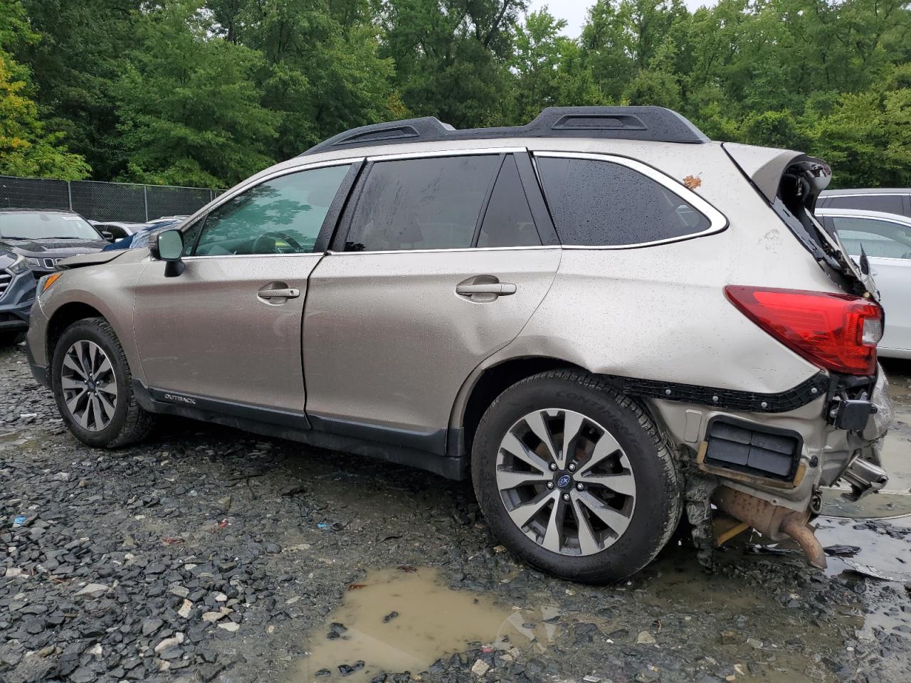 2015 Subaru Outback - Image 2