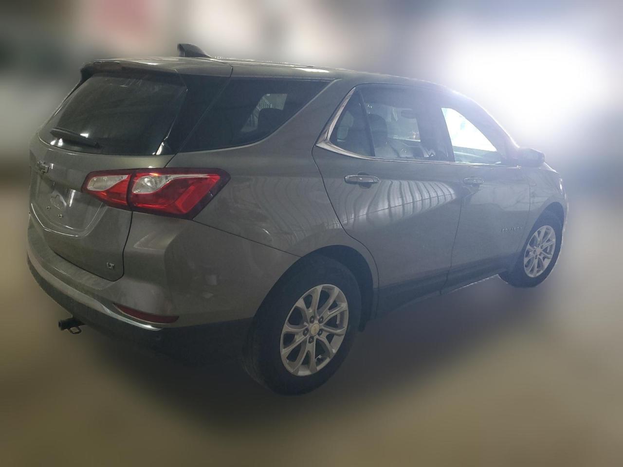 2019 Chevrolet Equinox - Image 3