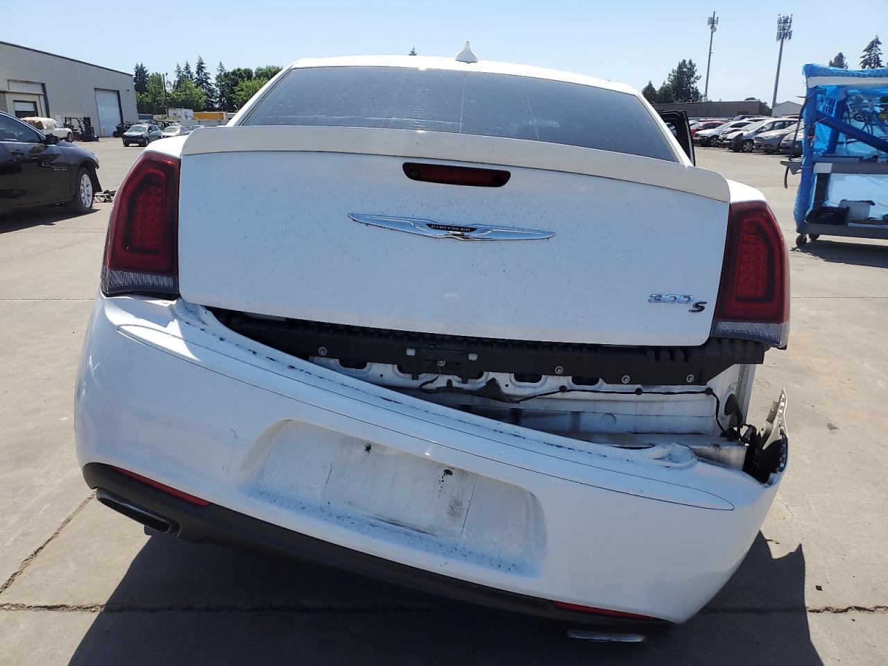2015 Chrysler 300 - Image 6