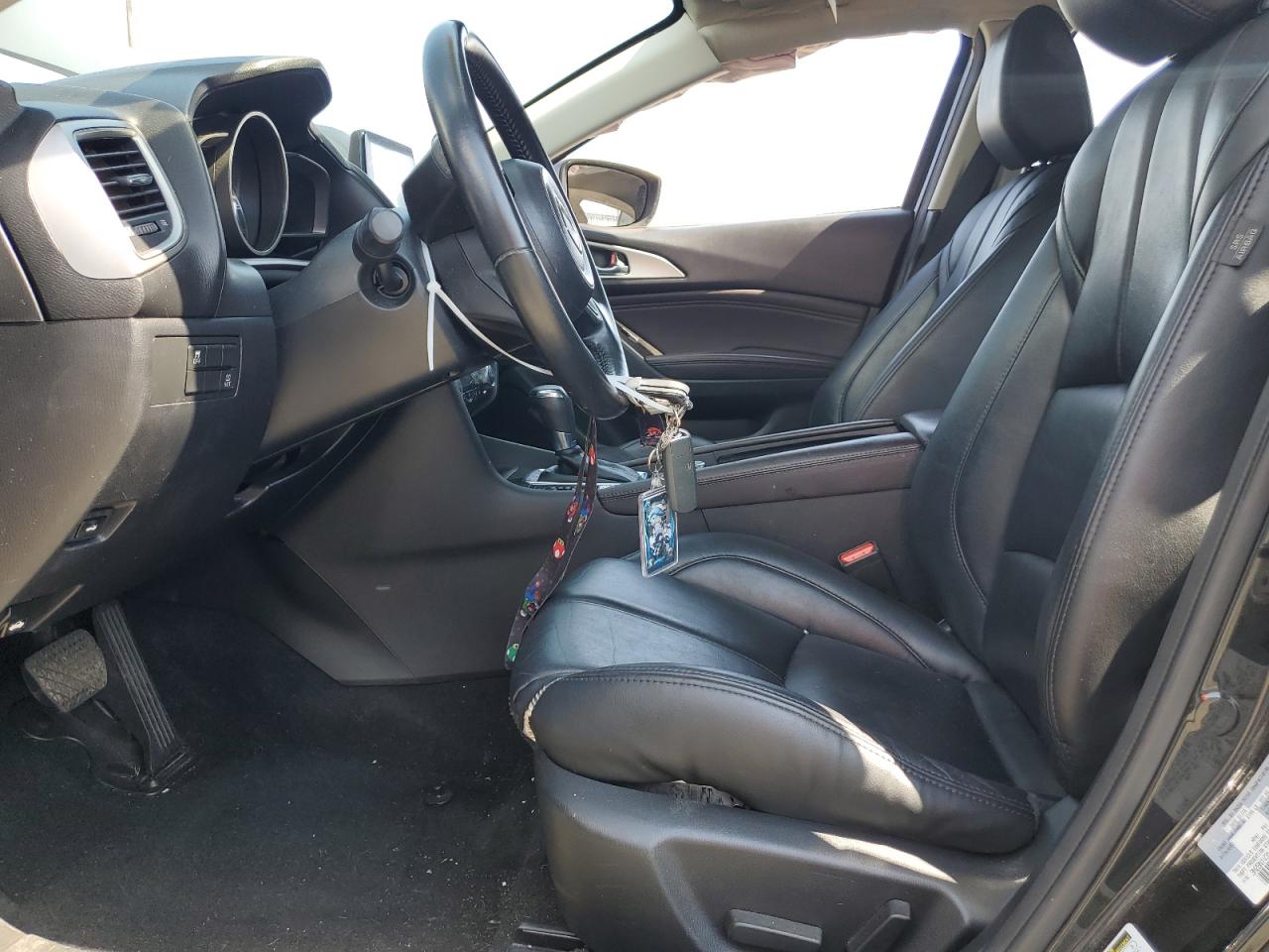 2018 Mazda 3 Touring VIN: 3MZBN1V31JM201422 Lot: 64305634