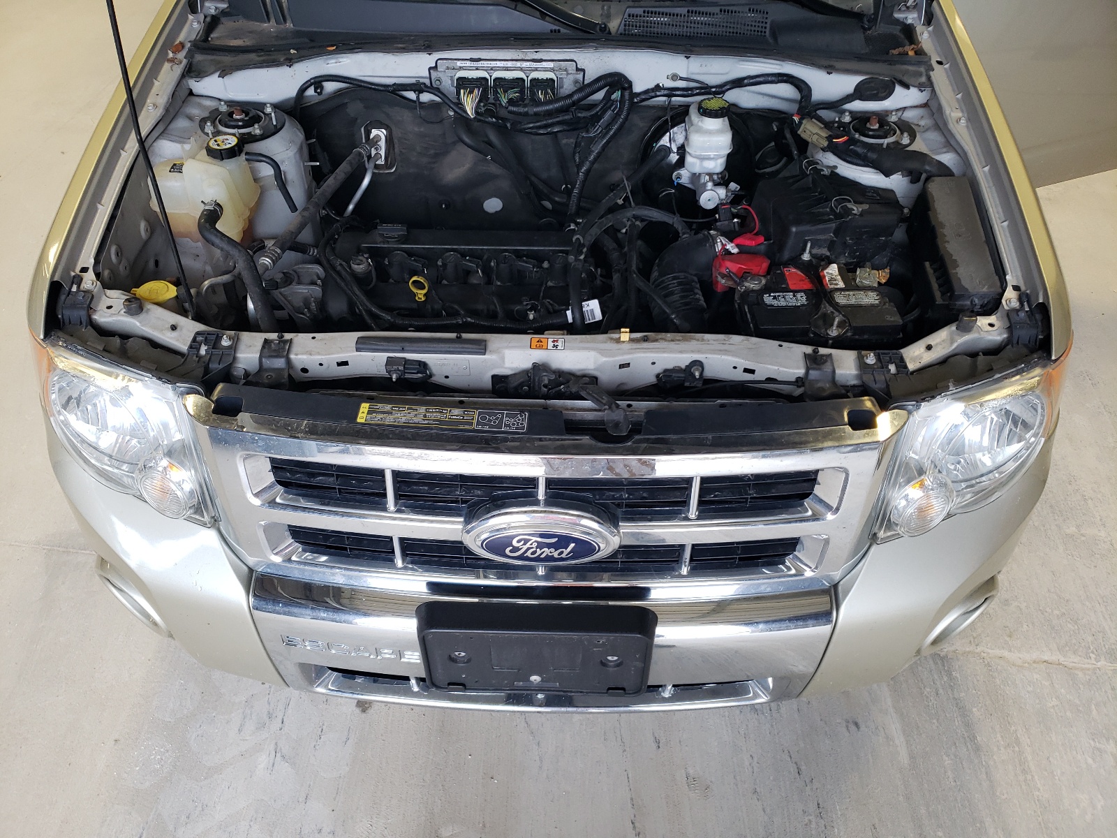 1FMCU0E7XCKC15168 2012 Ford Escape Limited