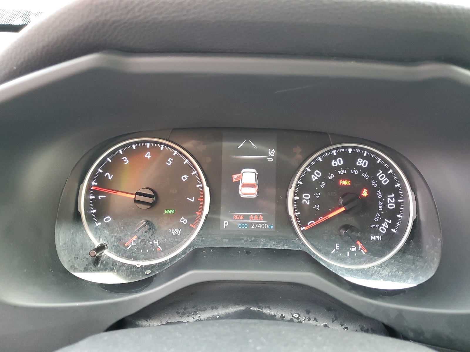 JTMG1RFV7KJ004126 2019 Toyota Rav4 Le