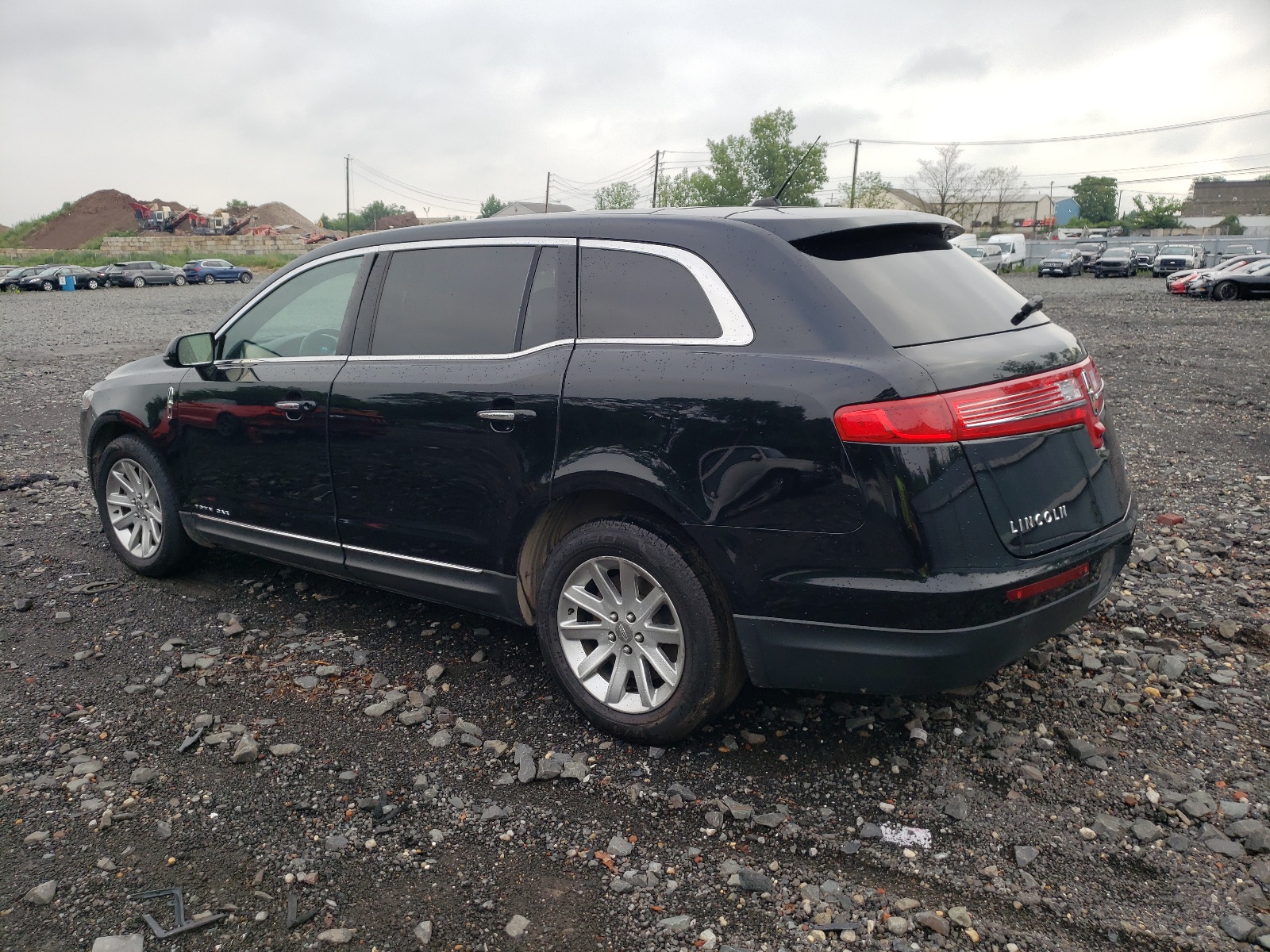 2017 Lincoln Mkt vin: 2LMHJ5NK3HBL01881