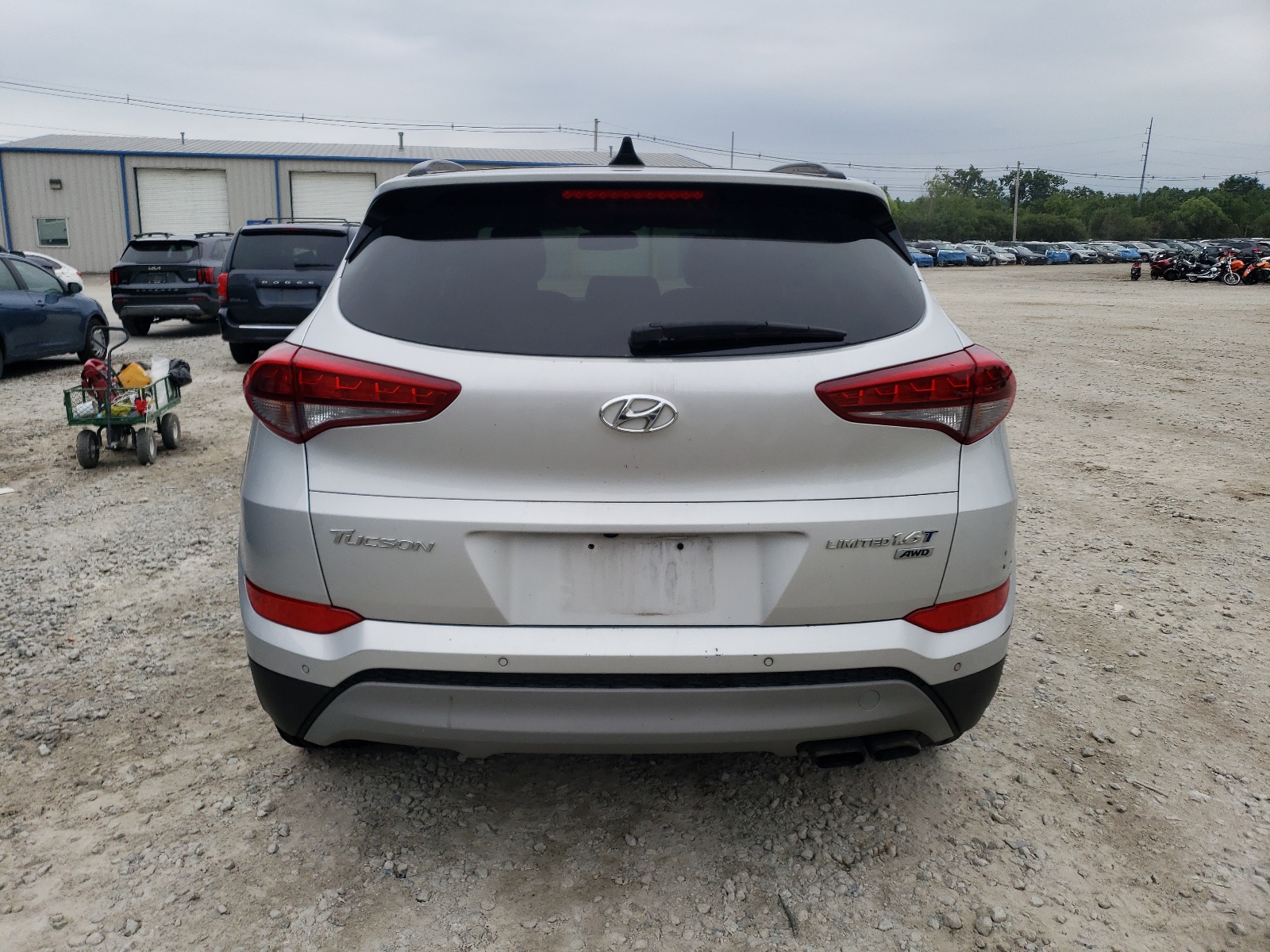 2018 Hyundai Tucson Value vin: KM8J3CA24JU723983