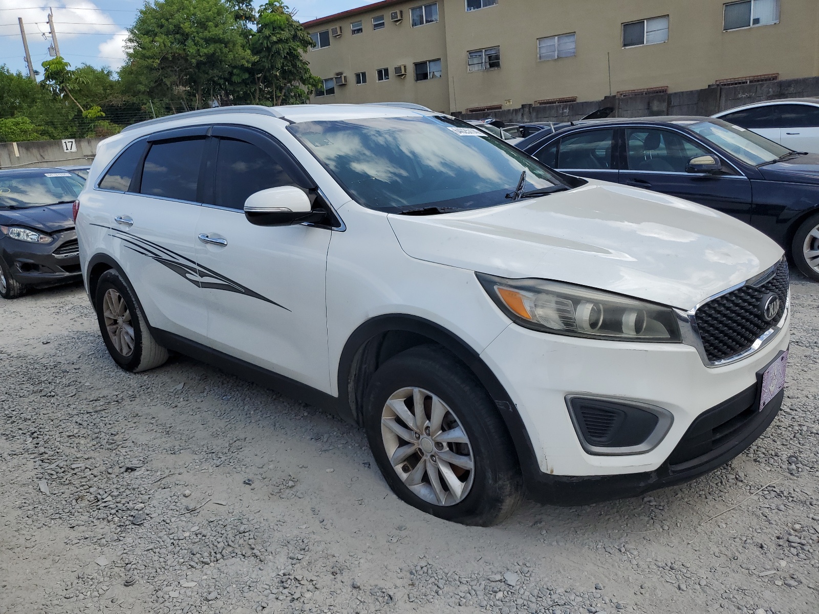 2016 Kia Sorento Lx vin: 5XYPG4A50GG140307
