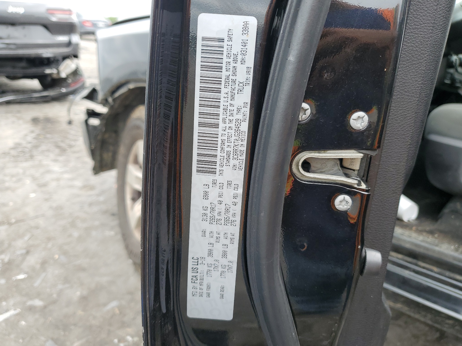 3C6RR7KT0JG264529 2018 Ram 1500 St