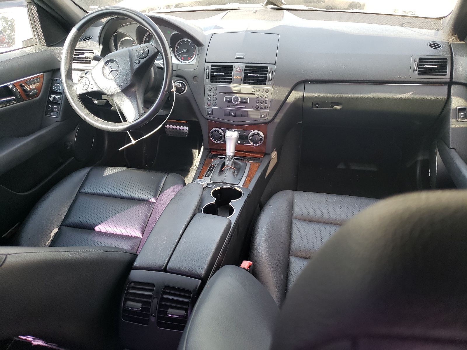 WDDGF5EB4BF650301 2011 Mercedes-Benz C 300