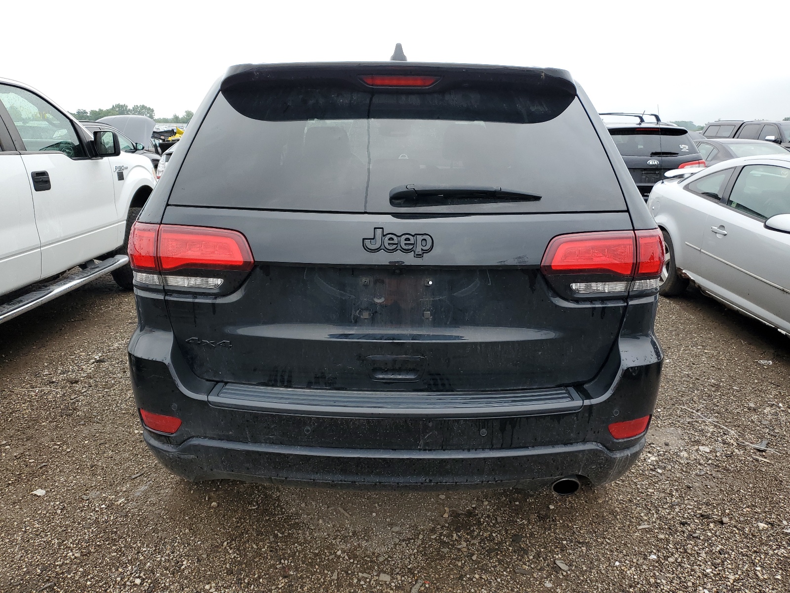 1C4RJFAG6JC501042 2018 Jeep Grand Cherokee Laredo