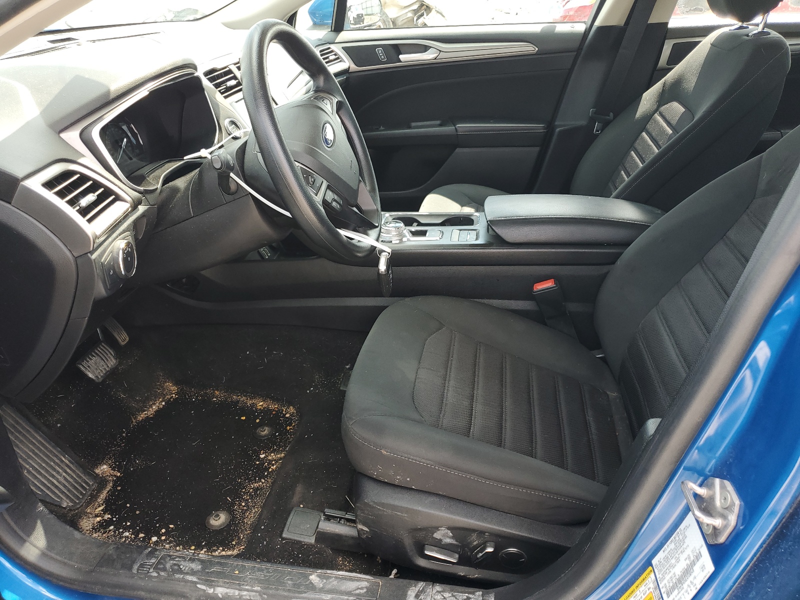 3FA6P0HD0LR108349 2020 Ford Fusion Se