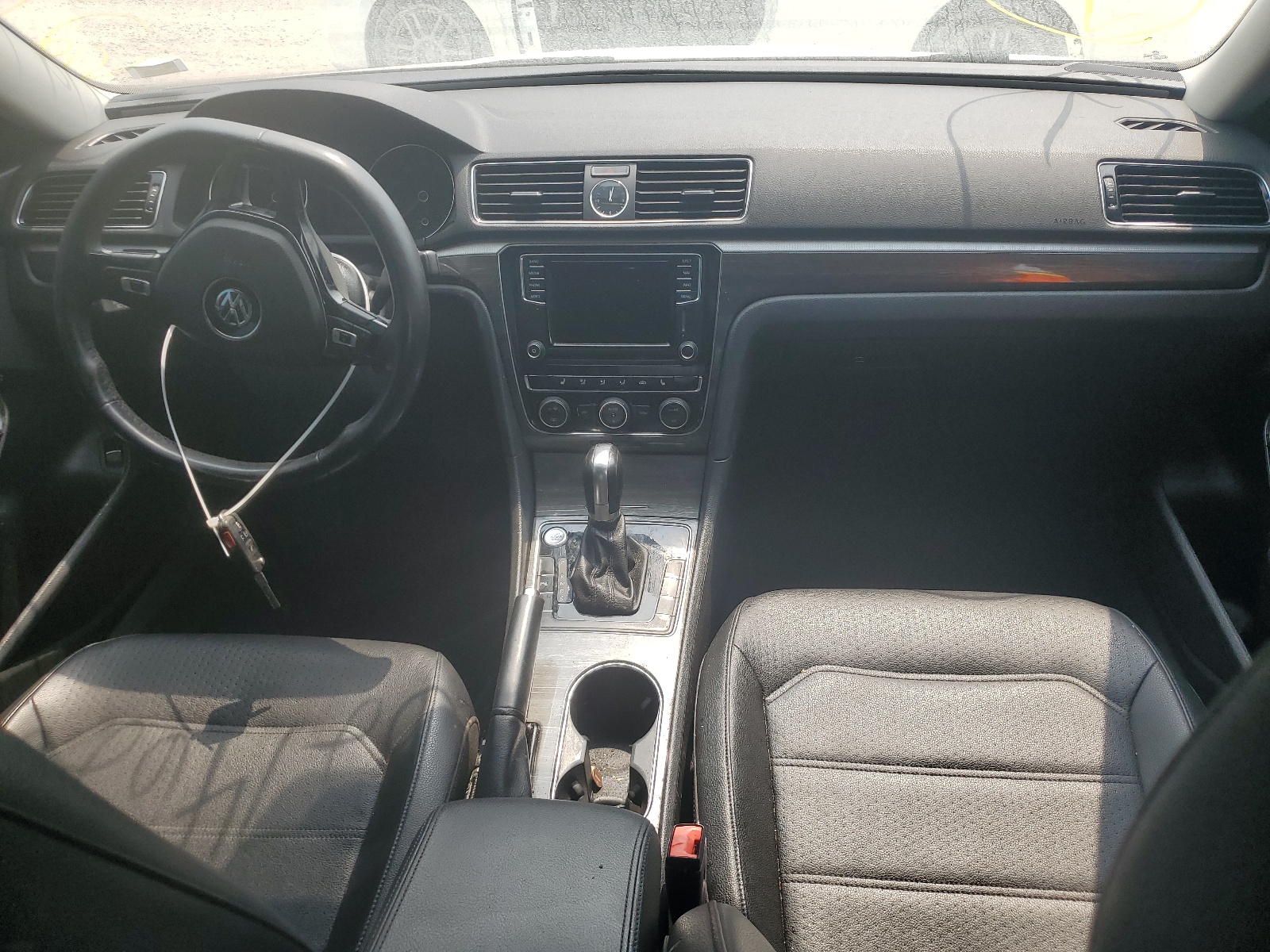 1VWGT7A37HC046665 2017 Volkswagen Passat Se