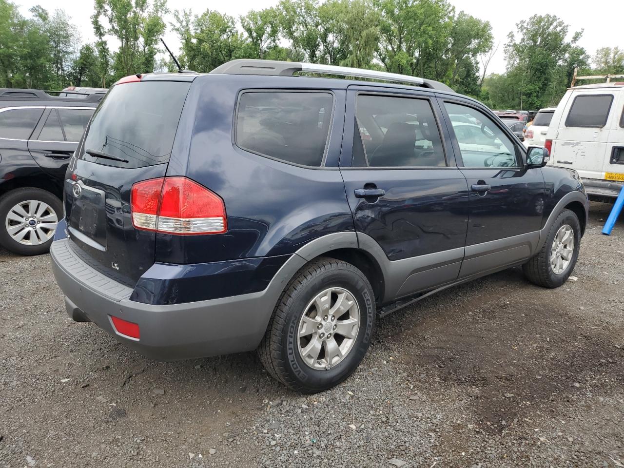 2009 Kia Borrego Lx VIN: KNDJH741395012216 Lot: 62840214