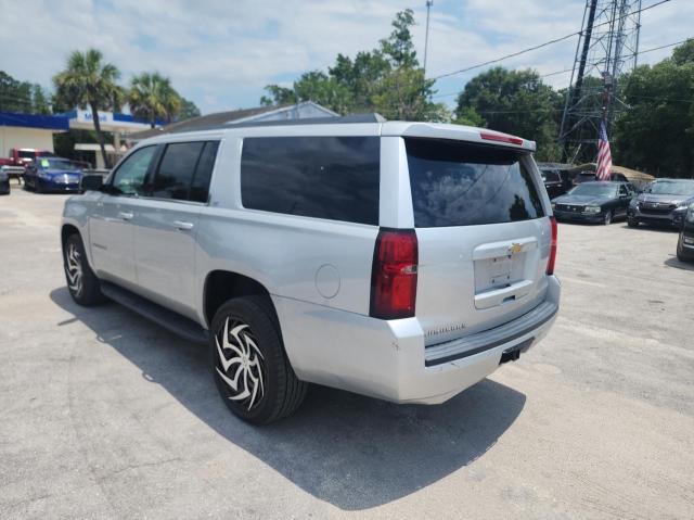  CHEVROLET SUBURBAN 2018 Серебристый