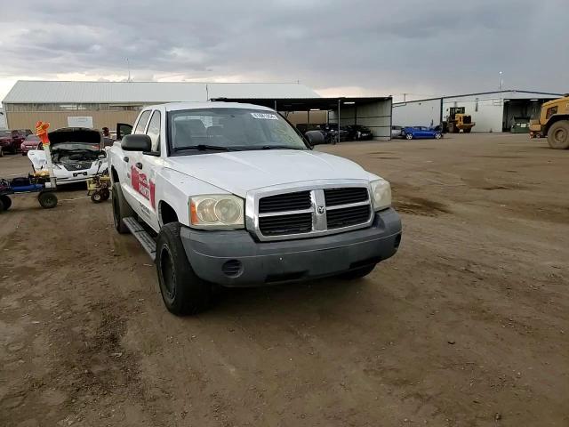 2007 Dodge Dakota Quad VIN: 1D3HW28P17S208926 Lot: 61881354