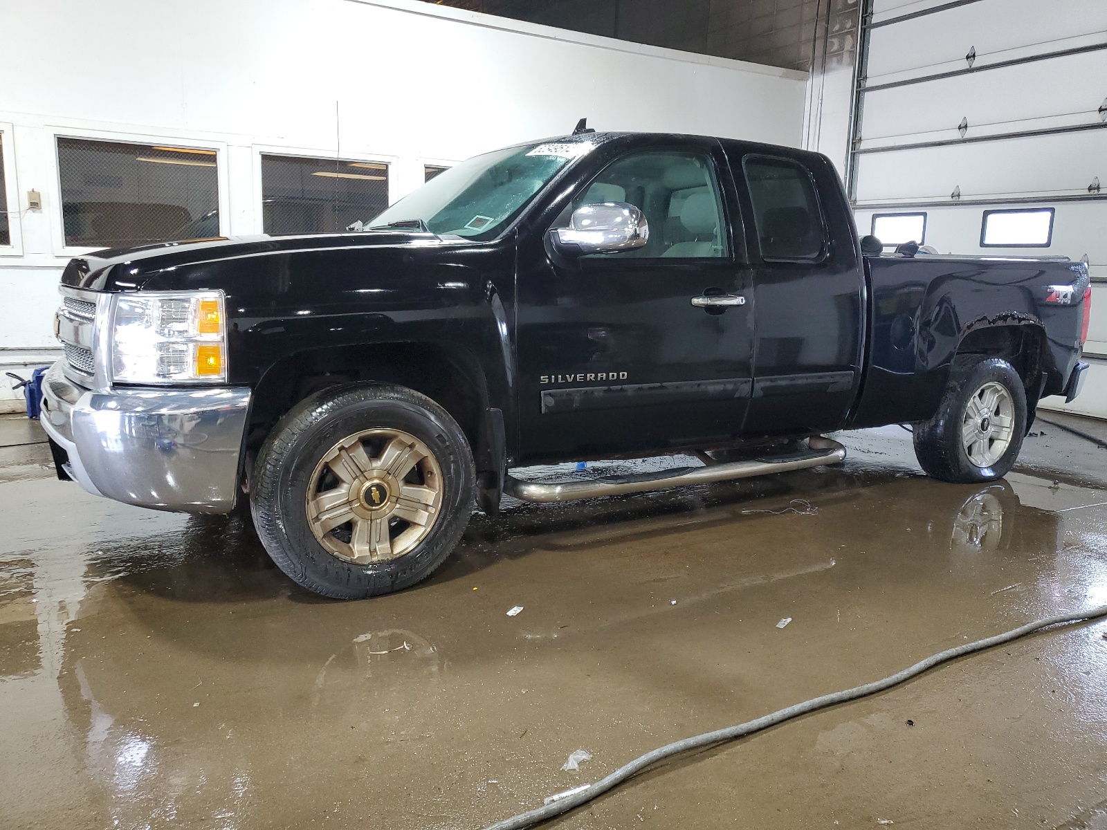 2013 Chevrolet Silverado K1500 Lt vin: 1GCRKSE79DZ159930