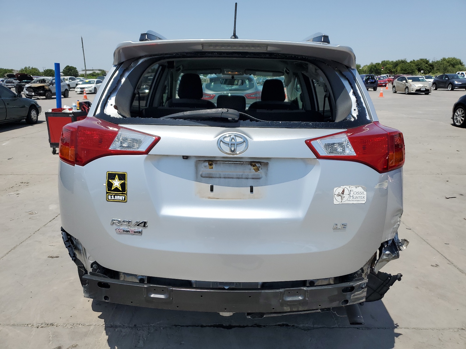 2T3ZFREV2EW113546 2014 Toyota Rav4 Le